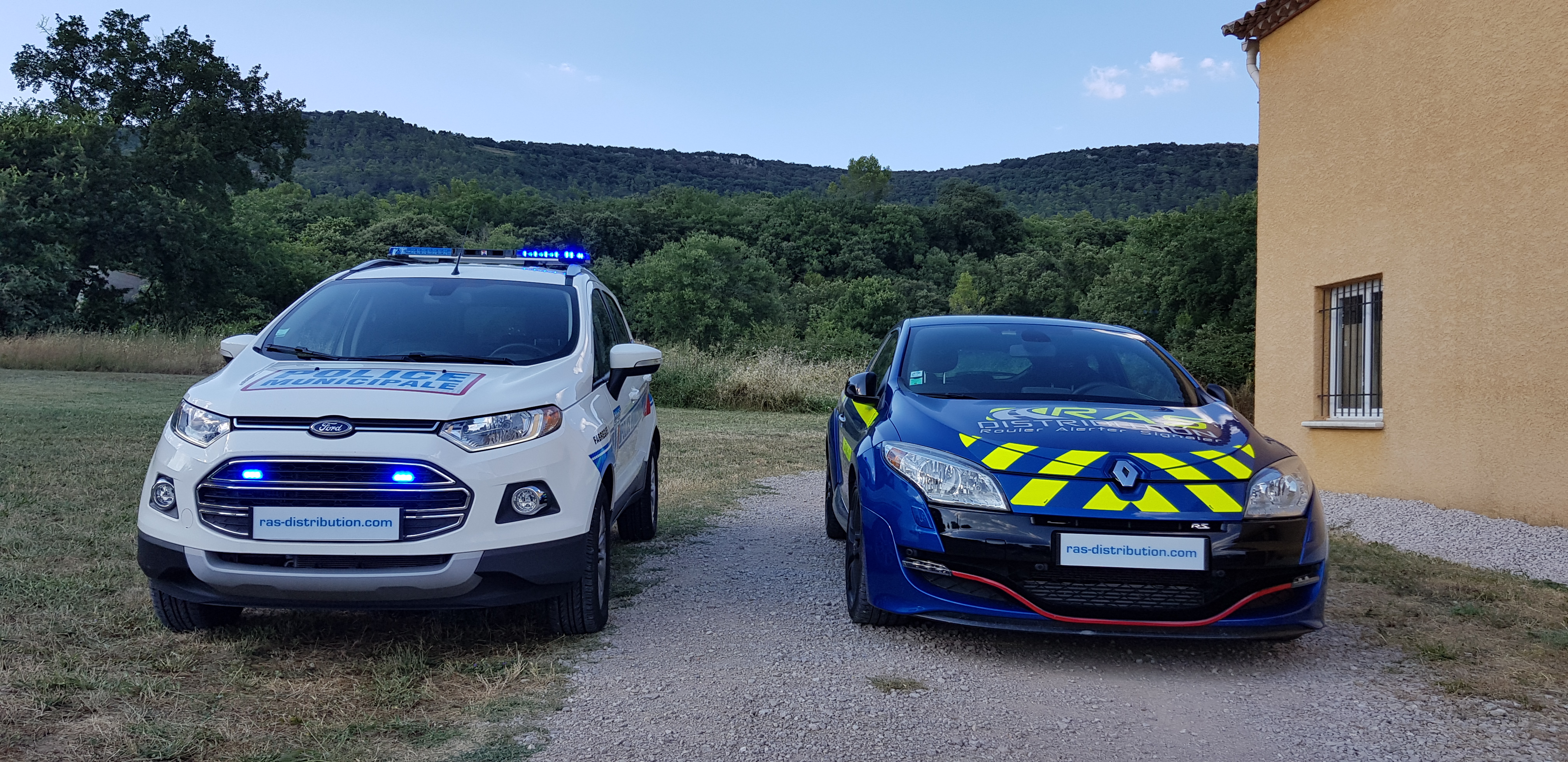 Ford Ecosport Police Municipale et Mégane RS Gendarmerie